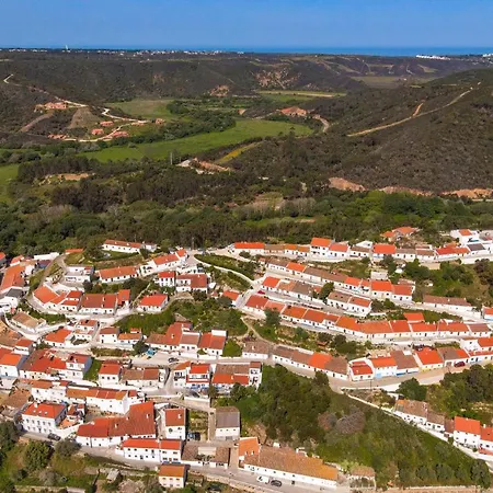 Holiday home Casinha Flores Aljezur