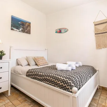 Casinha Flores Holiday home Aljezur